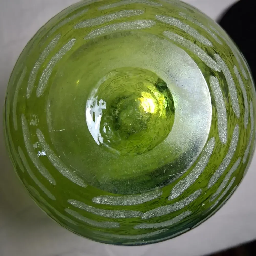 VTG MCM Lime Green Art Glass Teardrop Vase 11